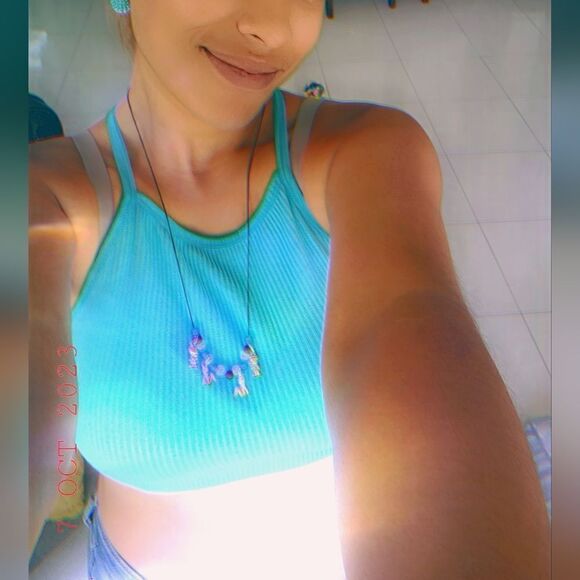 COPY -blue crop Top - Picture 4 of 11